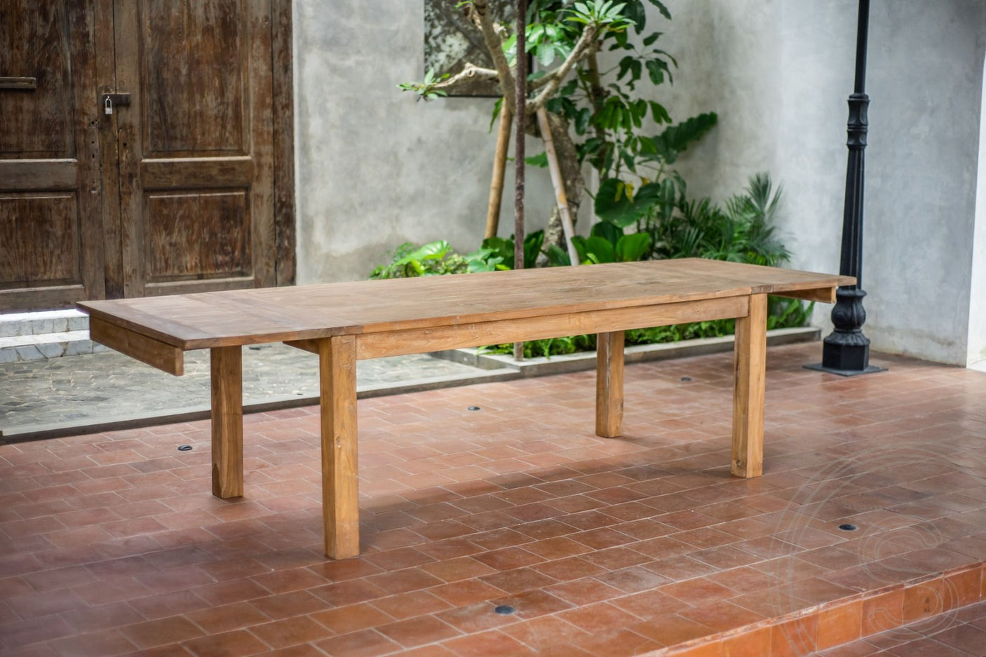 Extendable teak table 200-250-300x100 cm