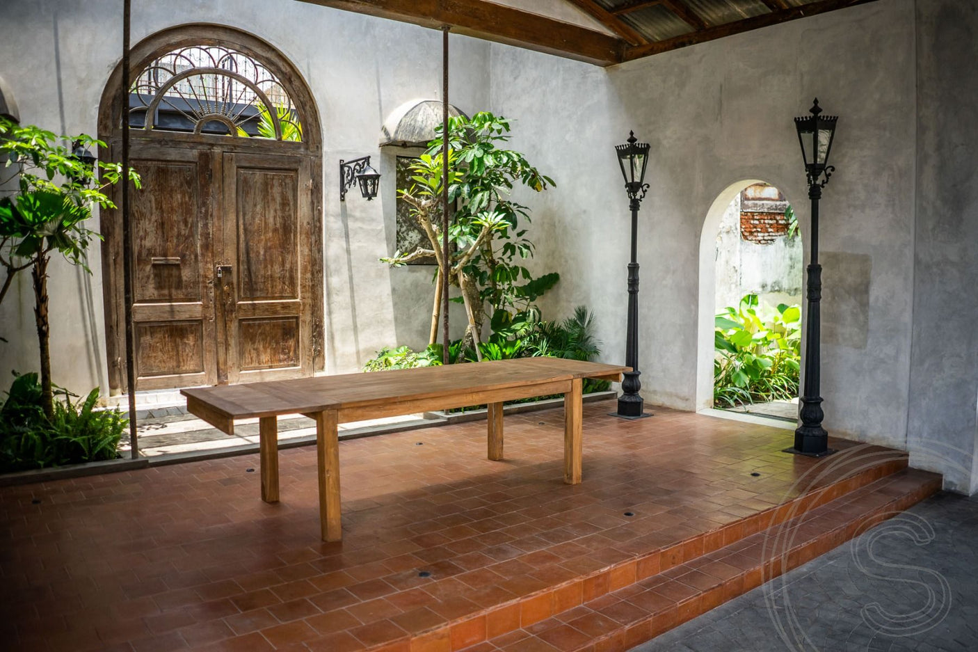 Extendable teak table 200-250-300x100 cm