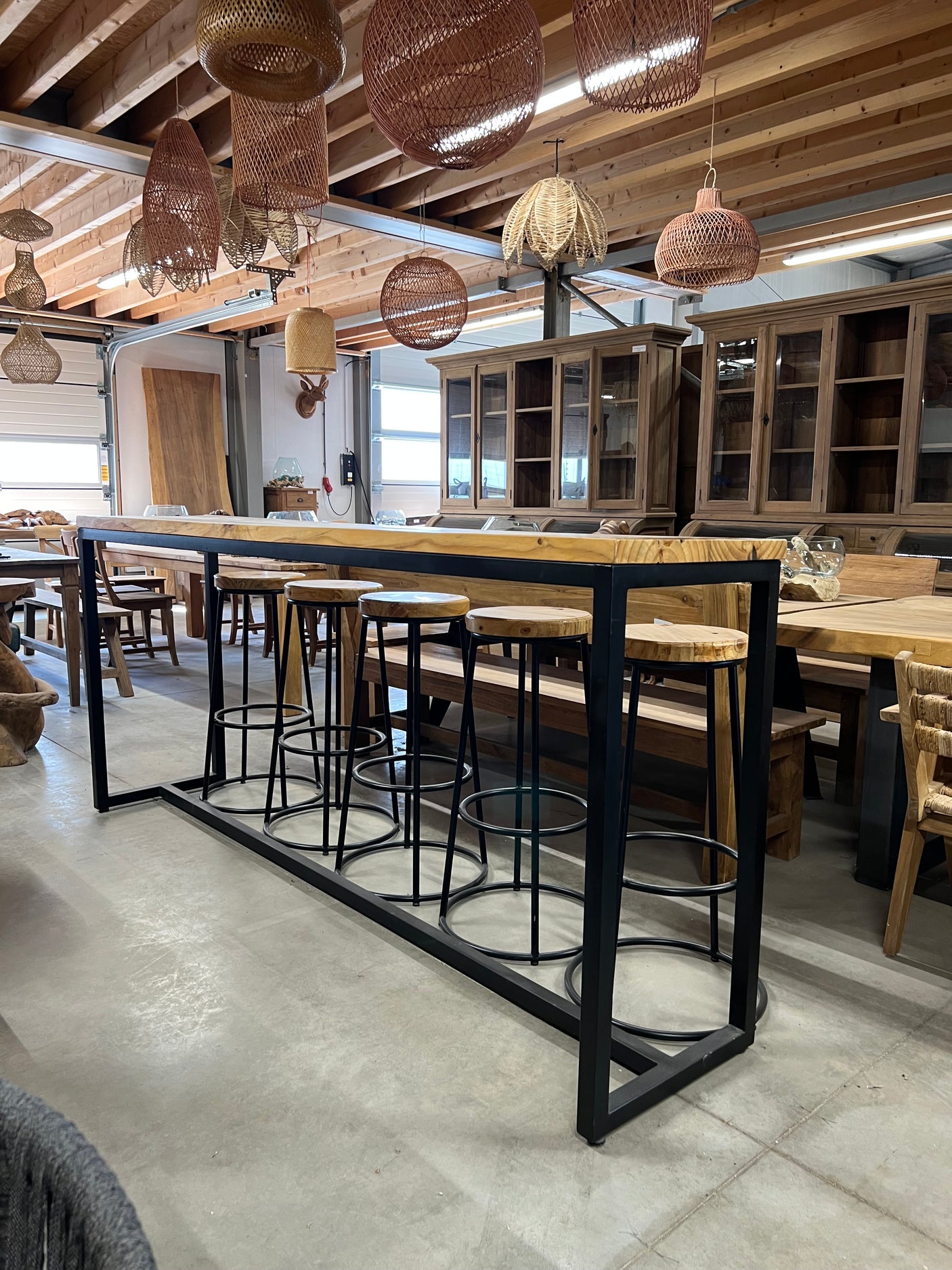 Bar table and 5 stools 240x50x105cm