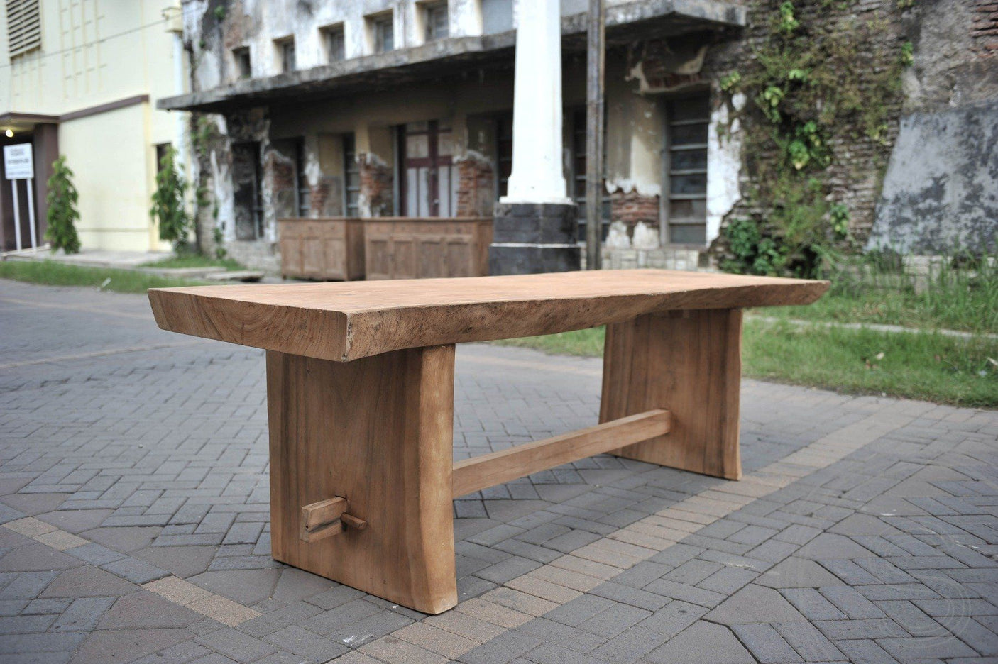 Live edge dining table 250cm