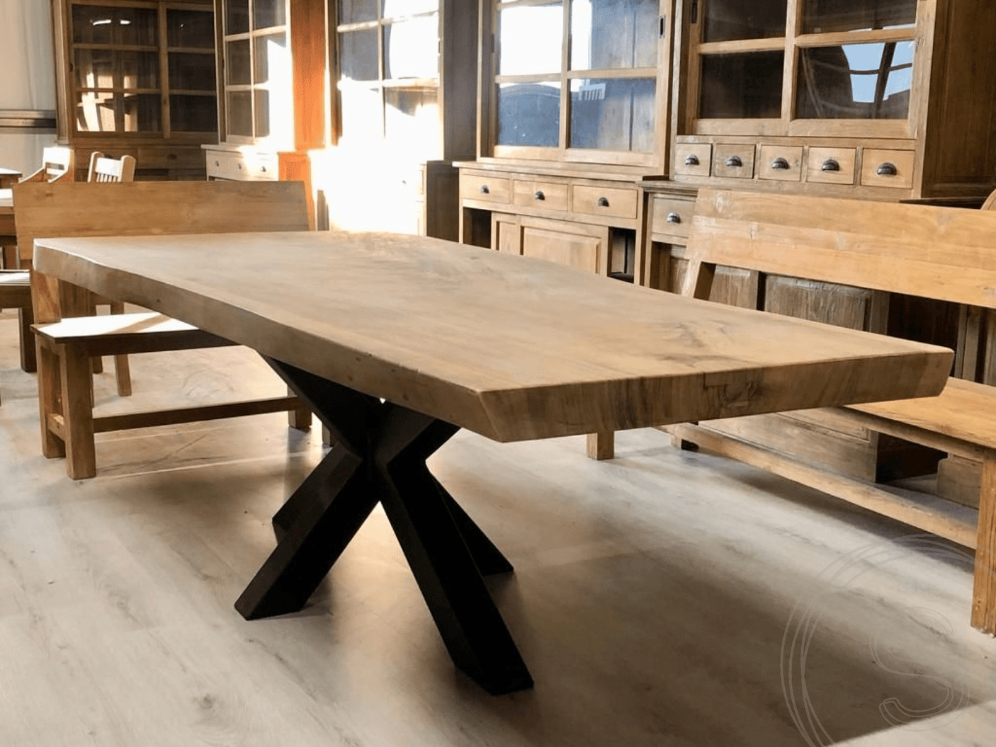 Live edge dining table suar 2,5 meter