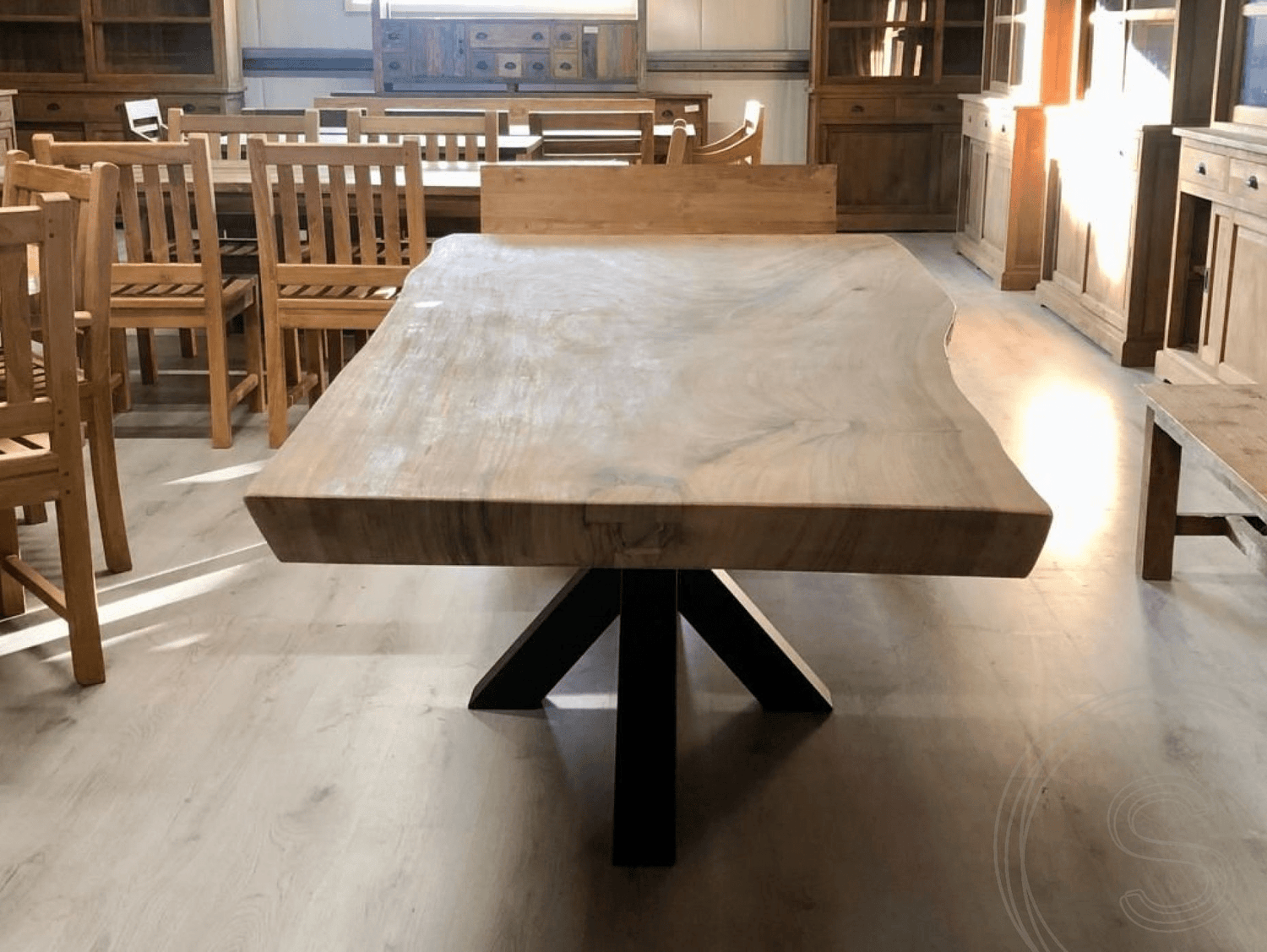 Live edge dining table suar 2,5 meter