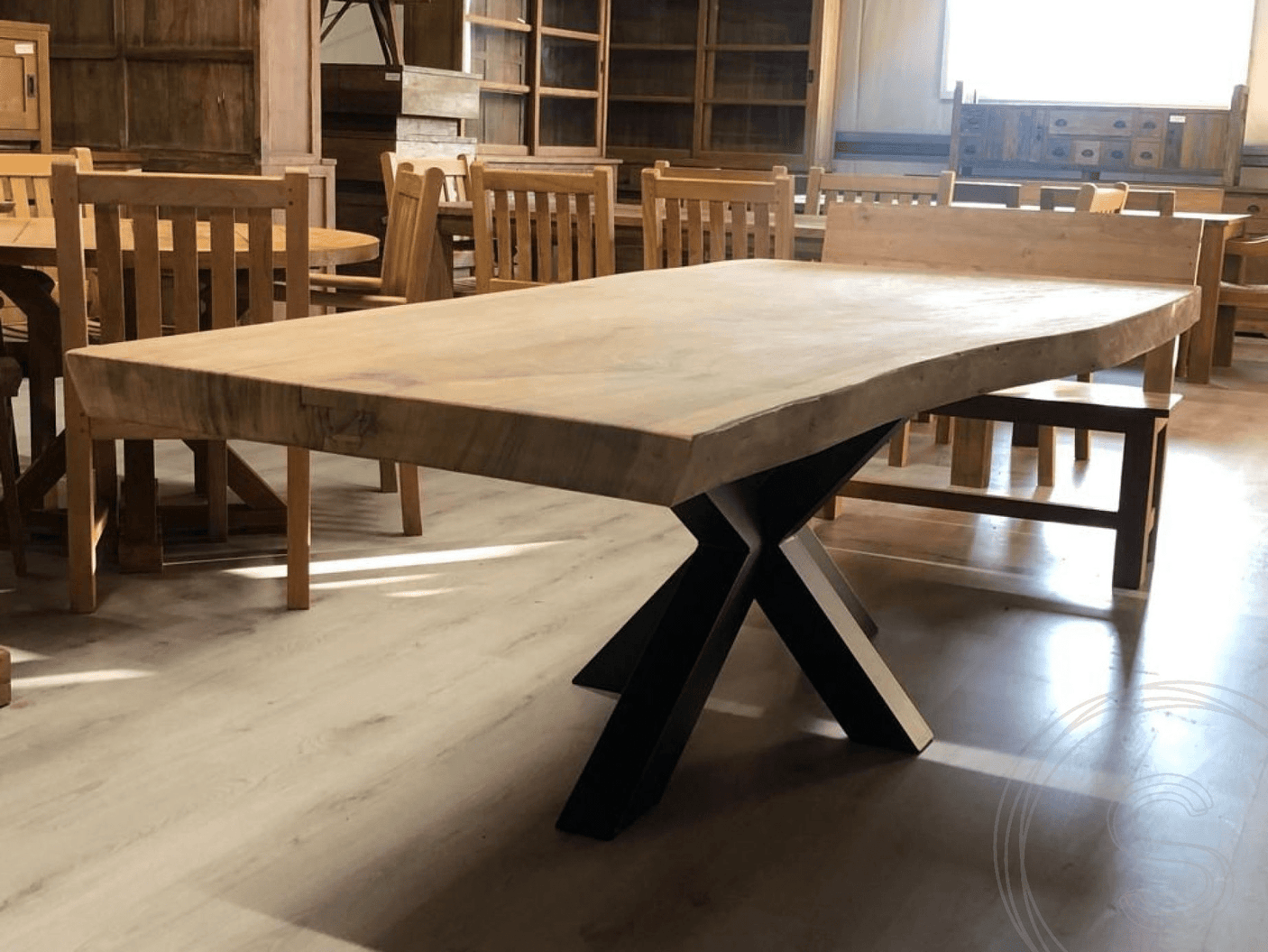 Live edge dining table suar 2,5 meter