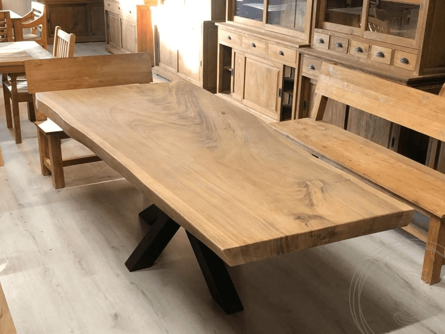 Live edge dining table suar 2,5 meter