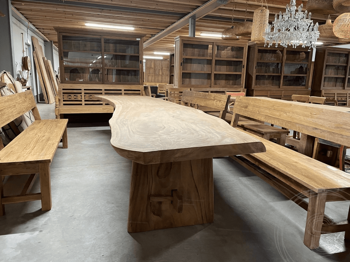 Live edge dining table suar 4 meter
