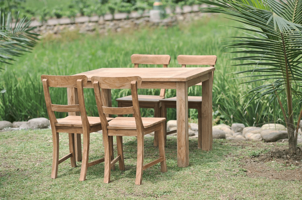 Teak garden table 120x80cm + 4 chairs