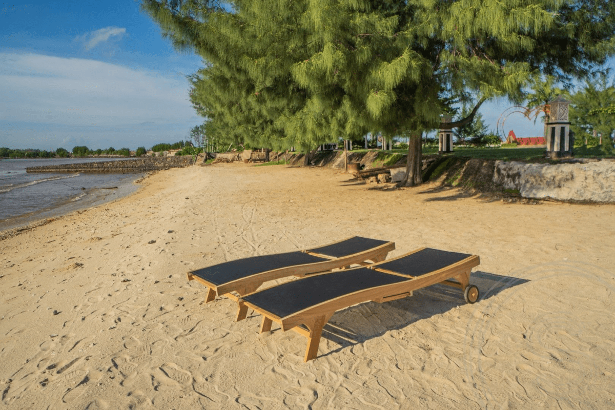 Batyline lounger 2 x