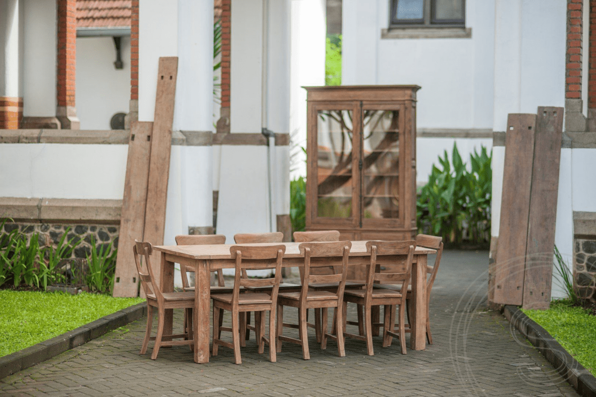 Teak table rustic 200x100 + 8 chairs
