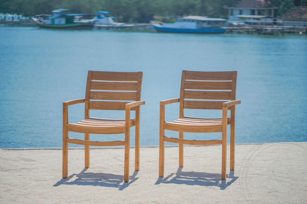 Teak garden table 180 x 90 + 6 garden chairs stacking