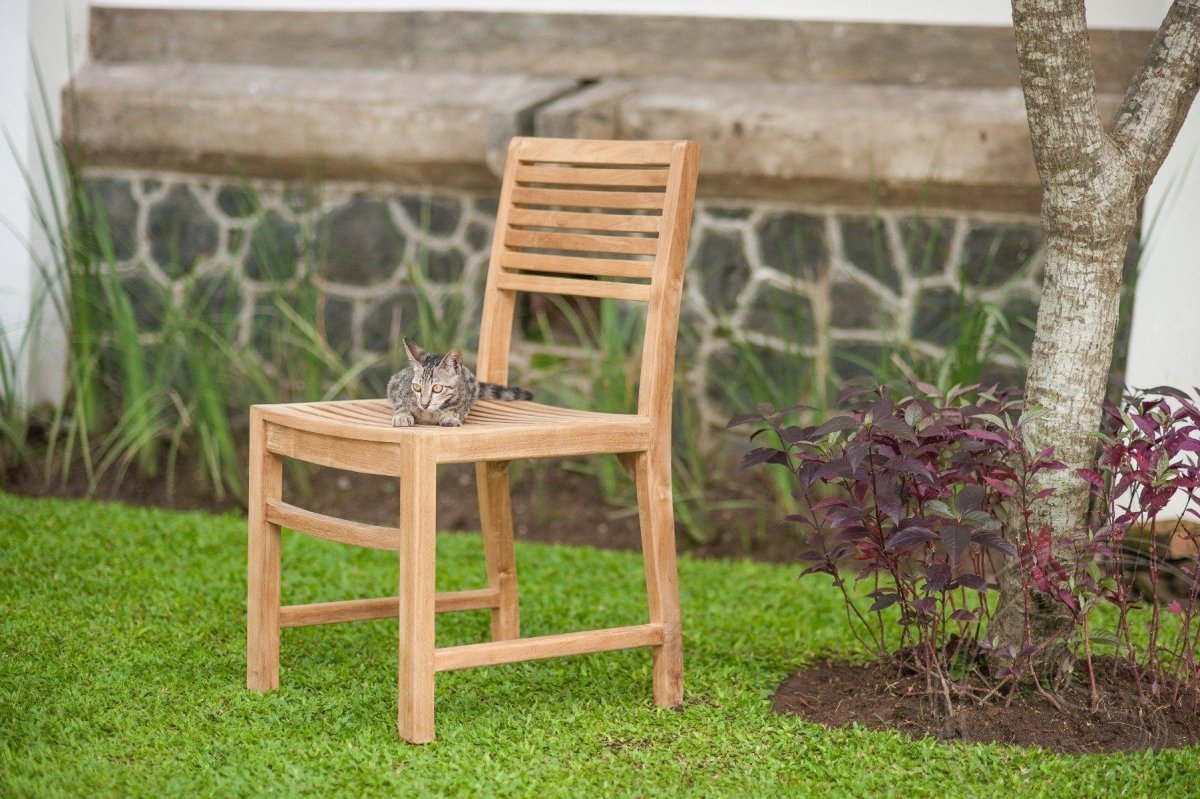 Teak garden table 200x100 + 6 Bali garden chairs
