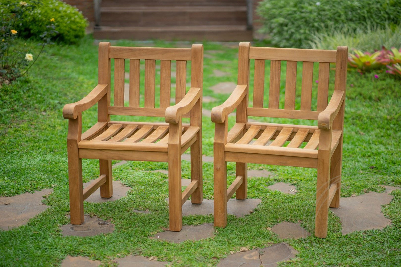 Teak garden chair elephant