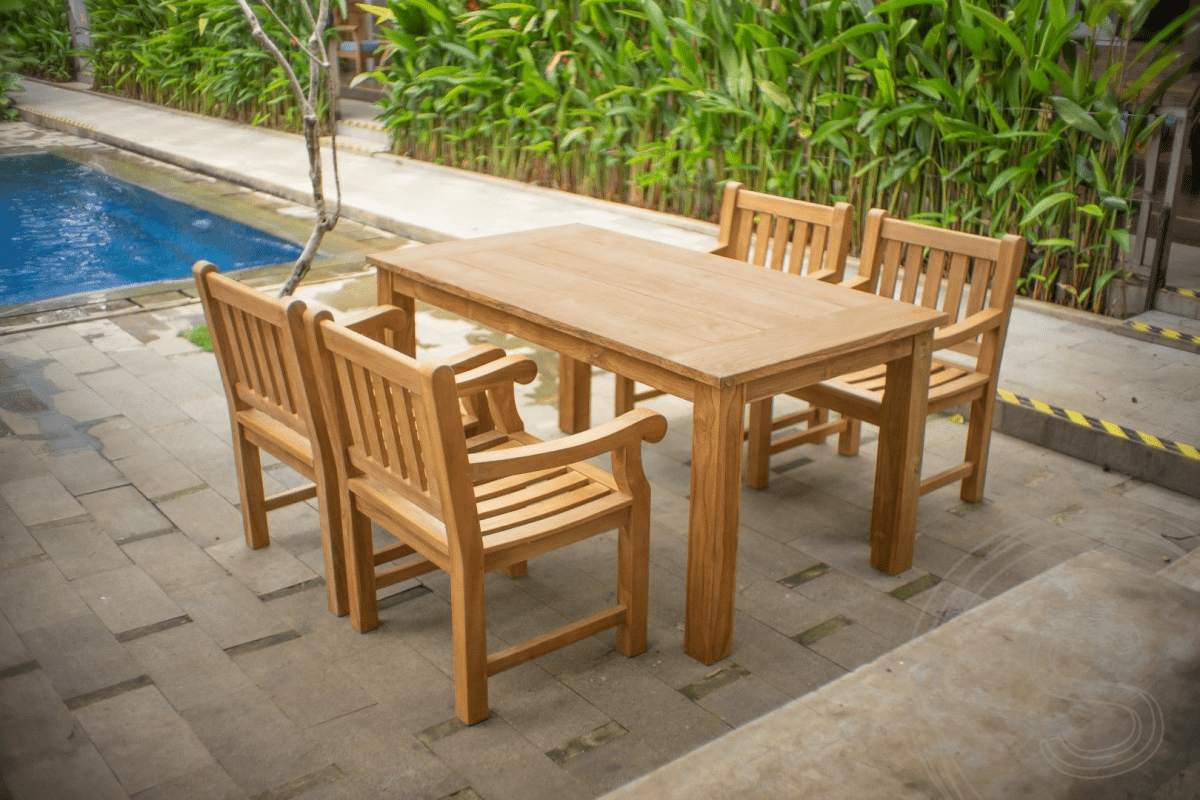 Teak garden table 160 x 90 + 4 garden chairs elephant