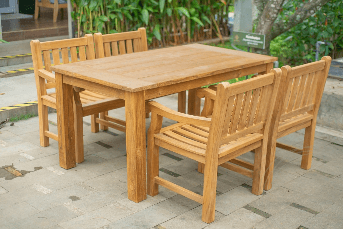 Teak garden table 160 x 90 + 4 garden chairs elephant