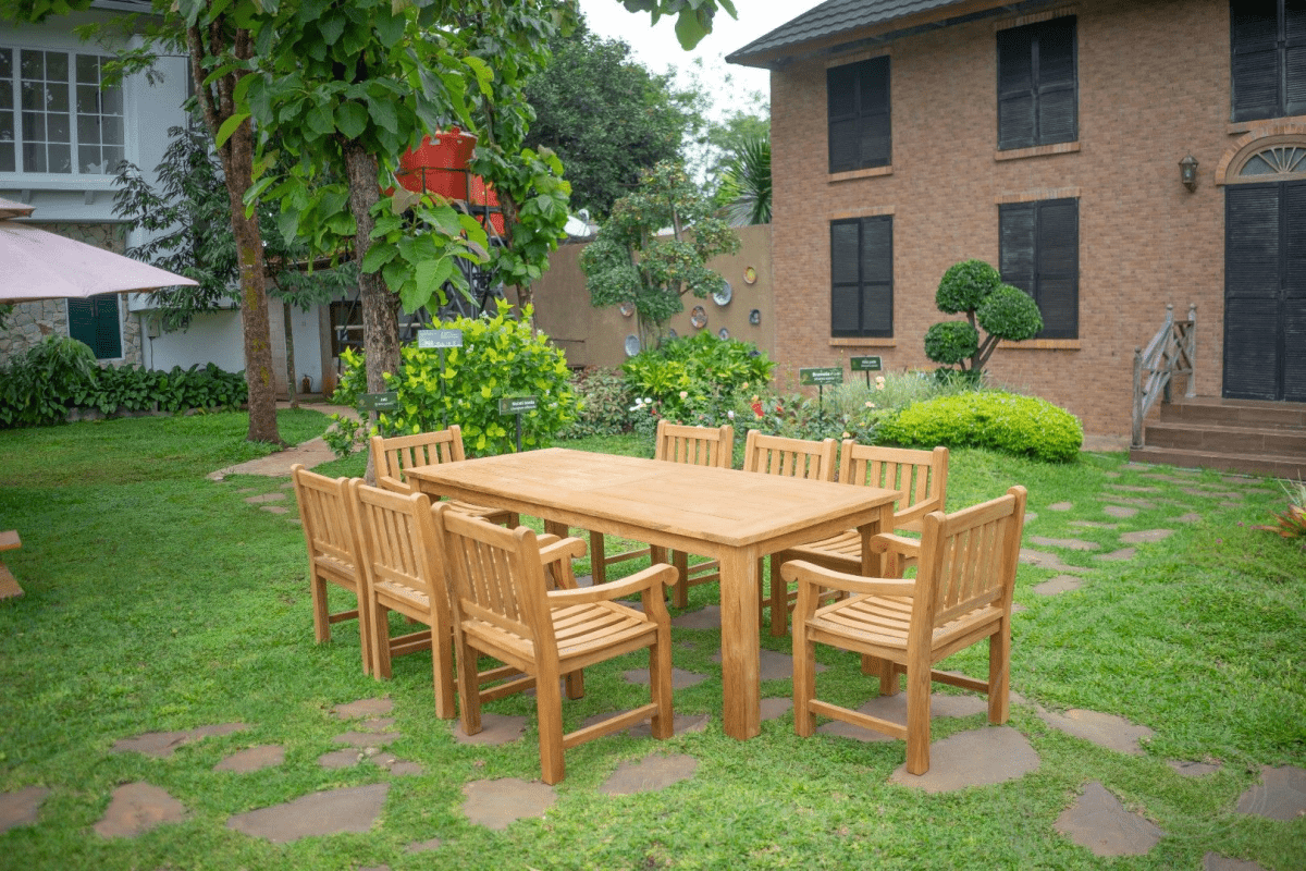 Teak garden table 240 x 100 + 8 garden chairs elephant