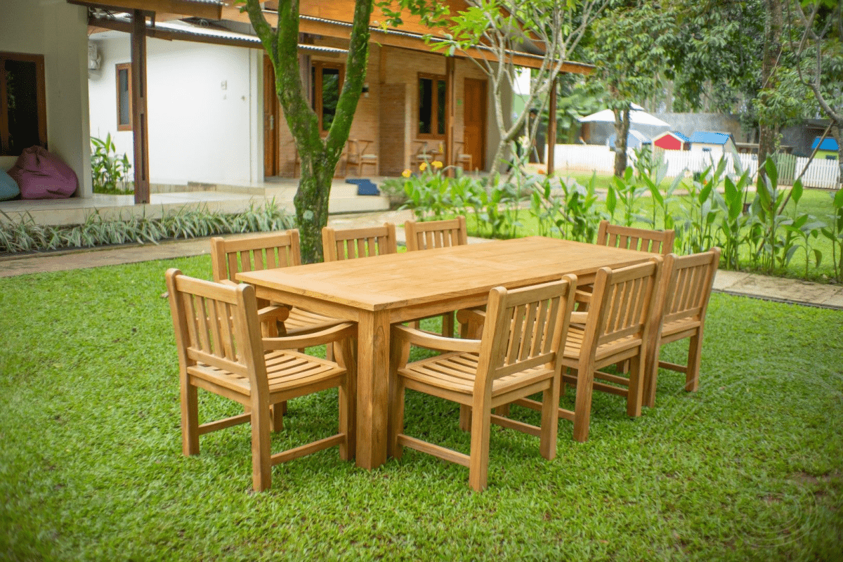 Teak garden table 260 x 100 + 8 garden chairs elephant