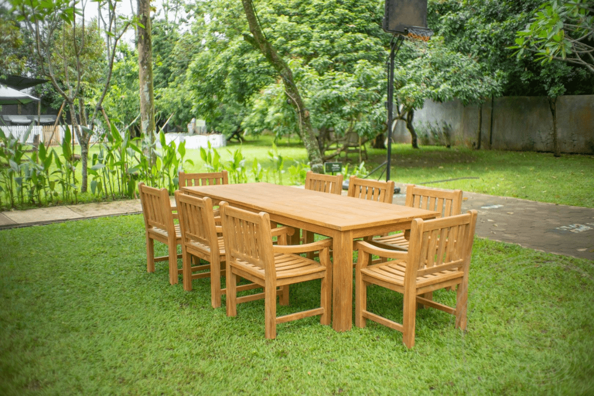 Teak garden table 260 x 100 + 8 garden chairs elephant