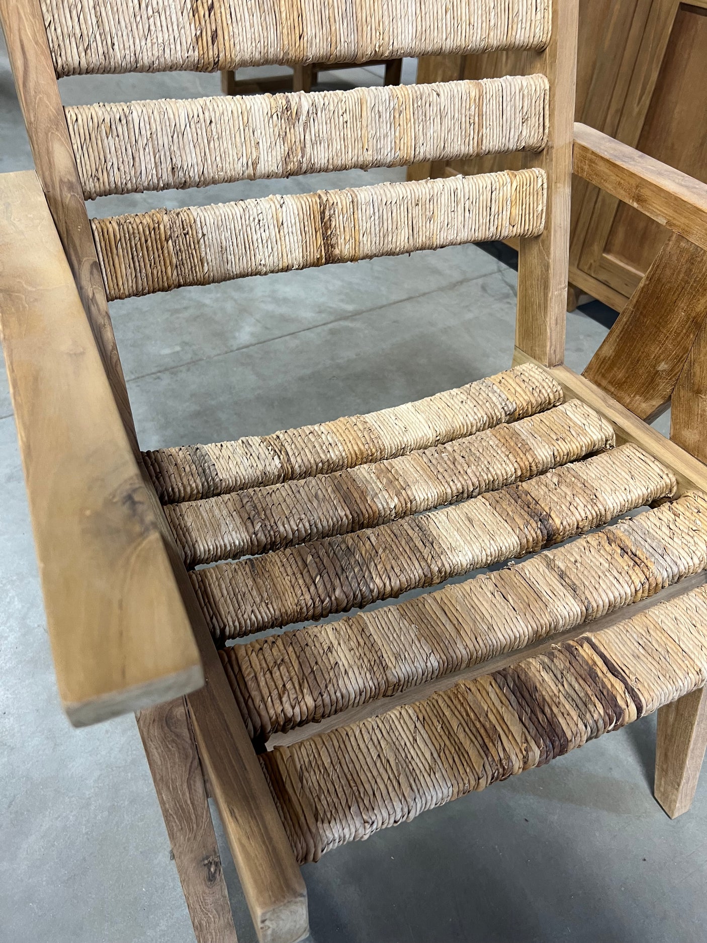 Teak A-frame chair with armrests - 60x60x77cm