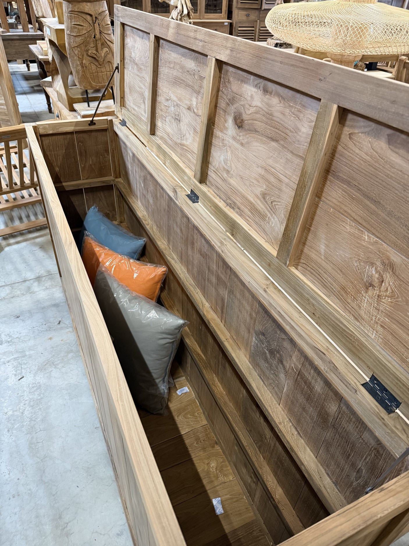 Teak storage chest - 190x42x98cm