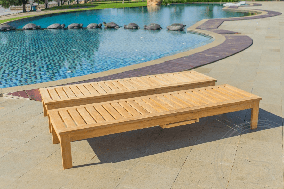 Teak lounger 2 x