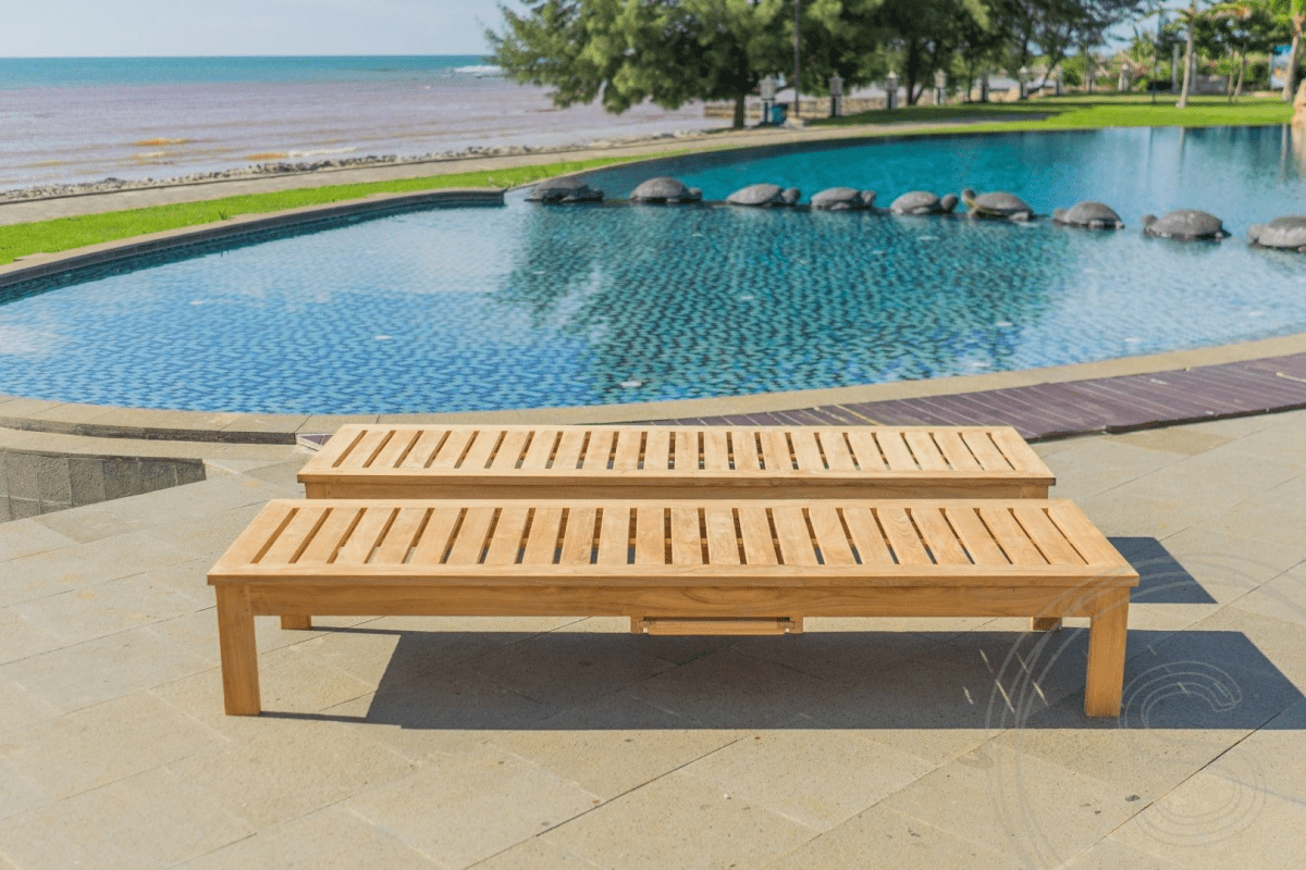 Teak lounger 2 x