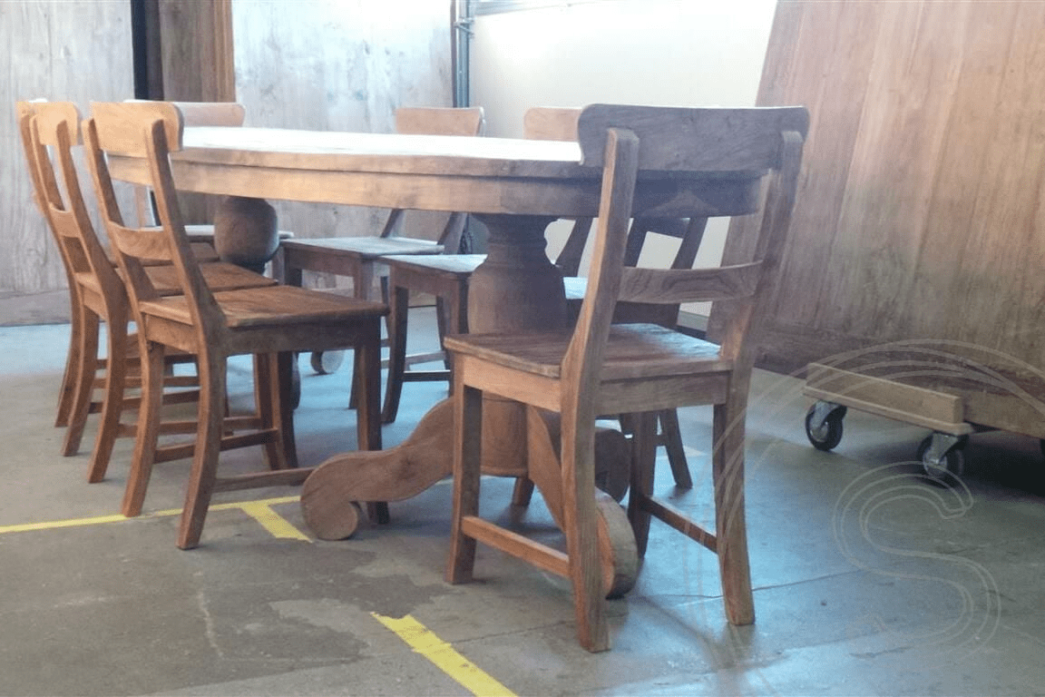 Oval teak table 300x120cm + 8 chairs