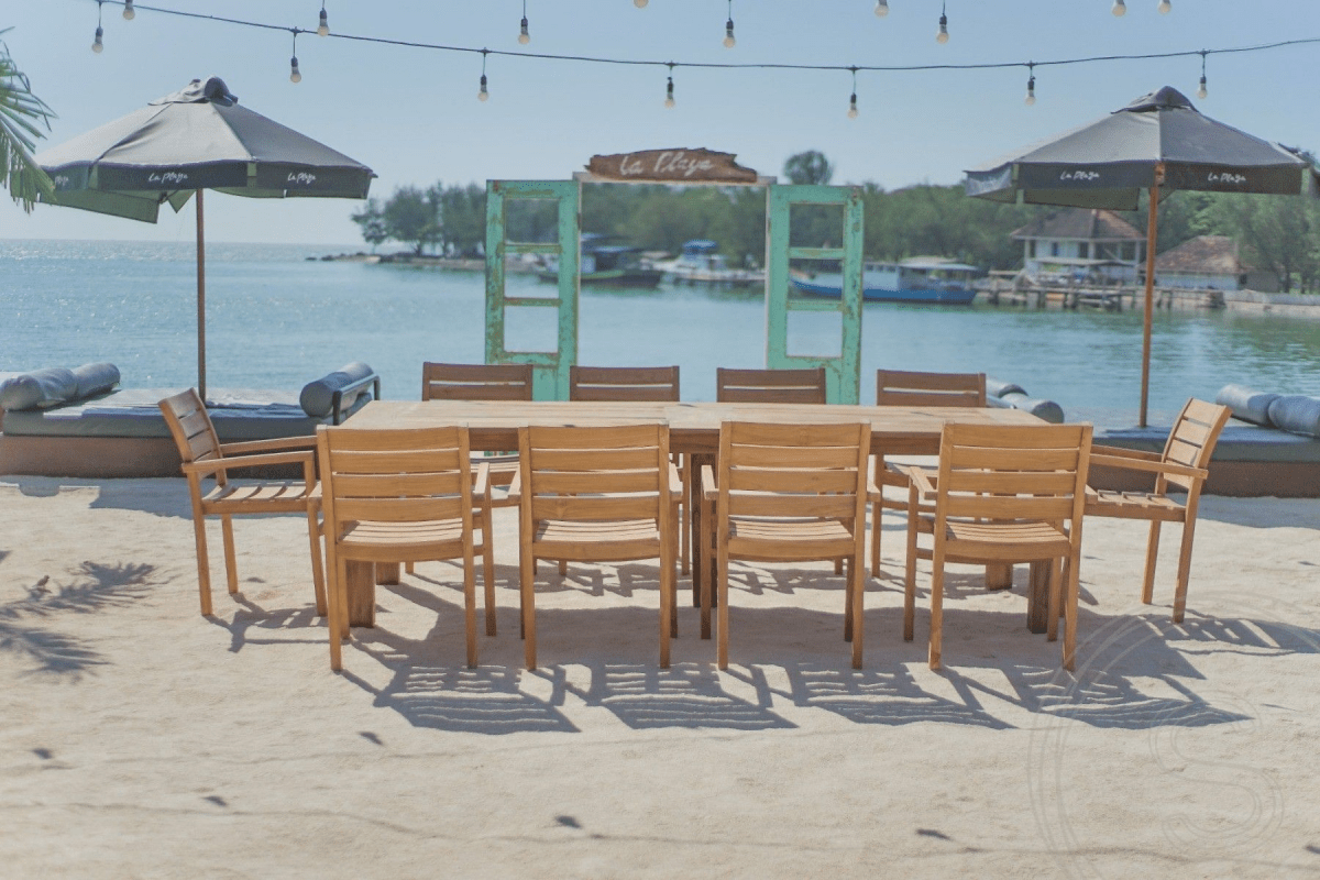 Teak garden table 300 x 100 + 10 garden chairs stacking