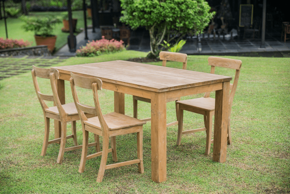Teak table 160x90 + 4 chairs