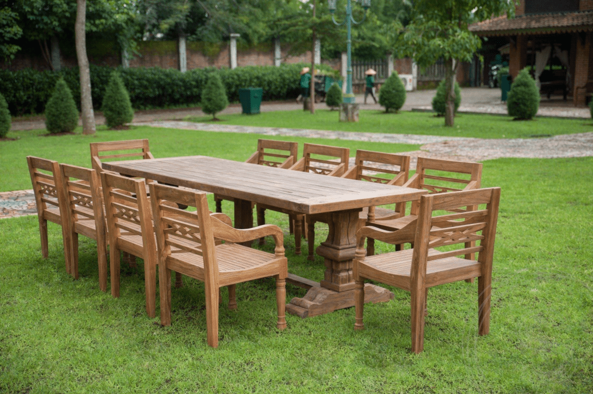 Oval teak table 300x120cm + 8 chairs