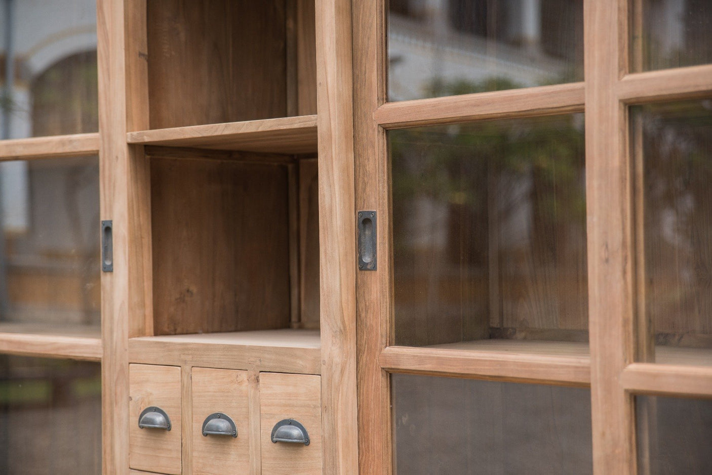 Teak vitrinekast 250cm XXL - Souren Meubels