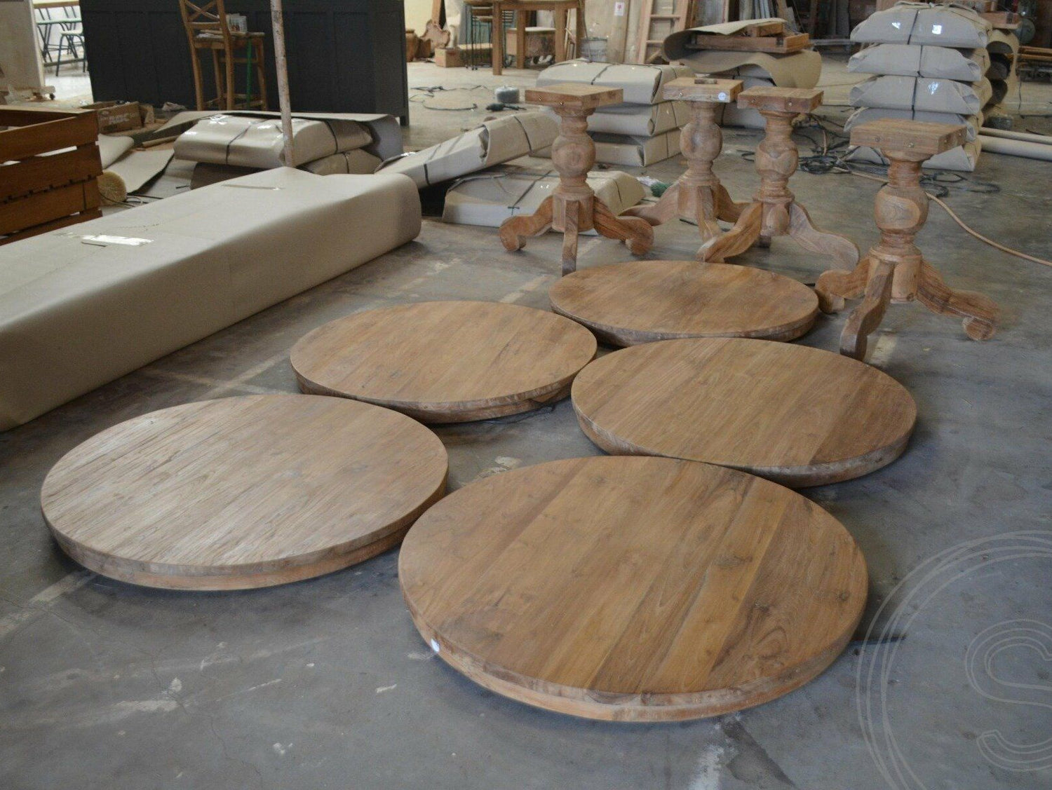 Teak table round 130cm