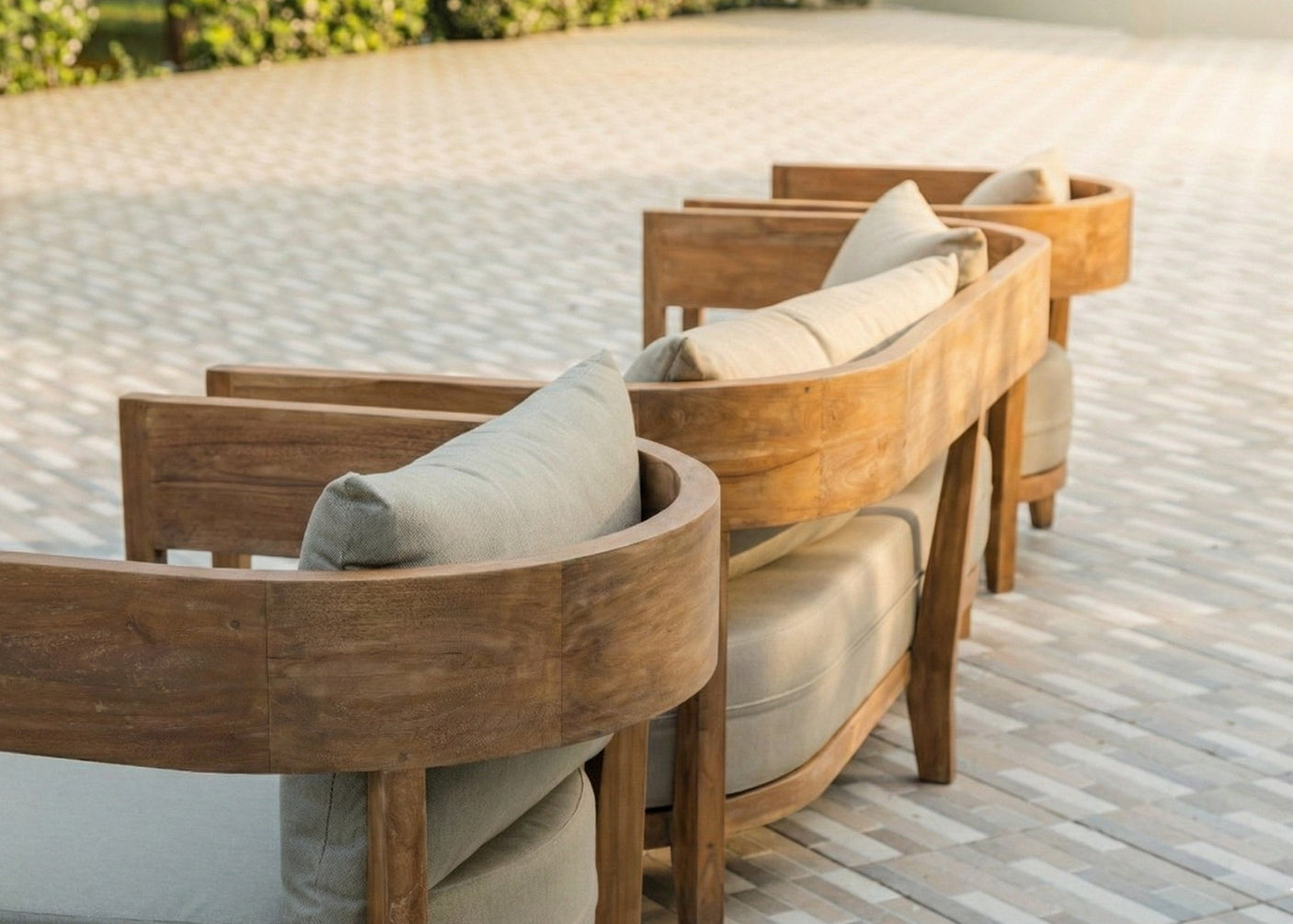 Teak Lounge Bench Lura 188 cm – With Sunproof Cushions