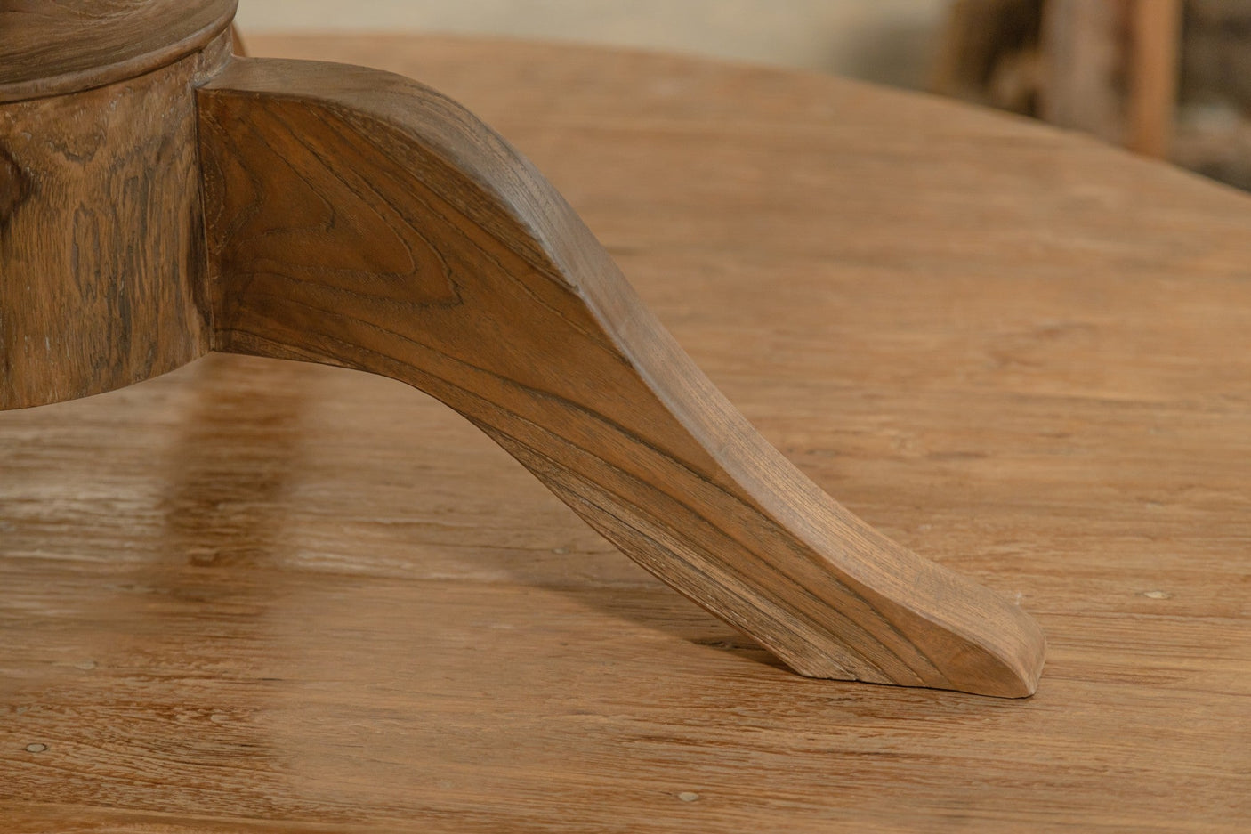 Round Teak Dining Table Anteak – Made from Reclaimed Teak Planks