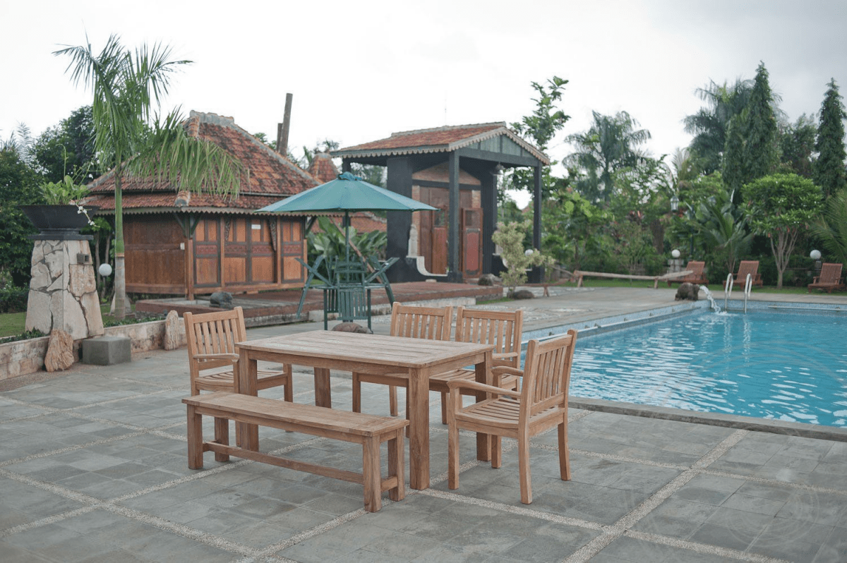 Teak garden table 160x90cm + 4 beaufort chairs + bench