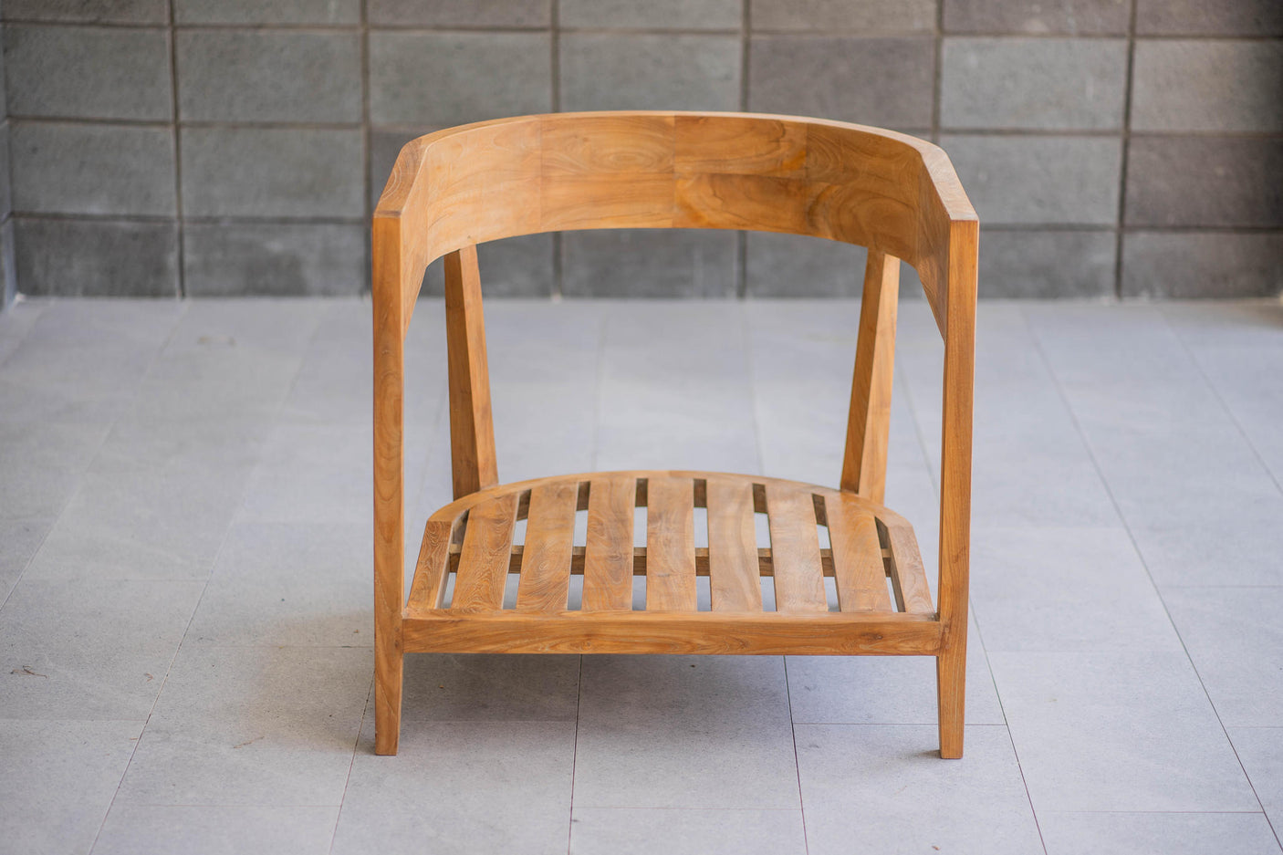 Lura teak armchair with sunproof cushions