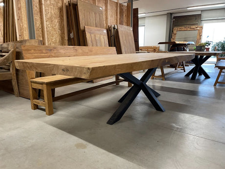 Live edge dining table Spider