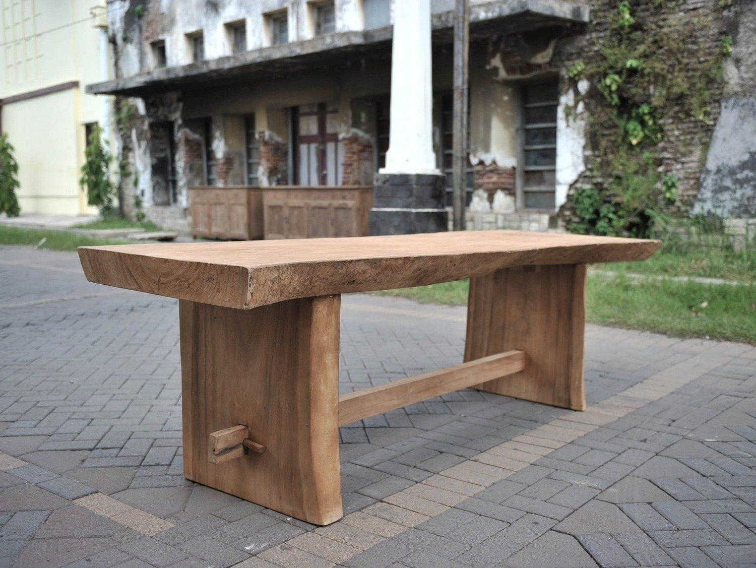 Live edge dining table 250cm