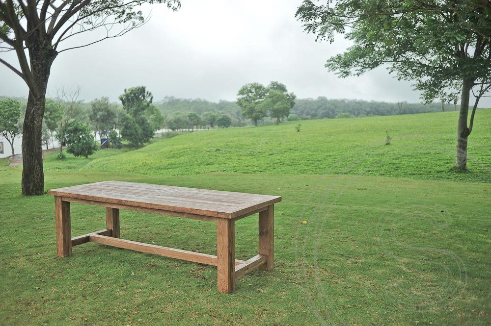 Teak garden table mammoth 250cm + 8 stacking chairs