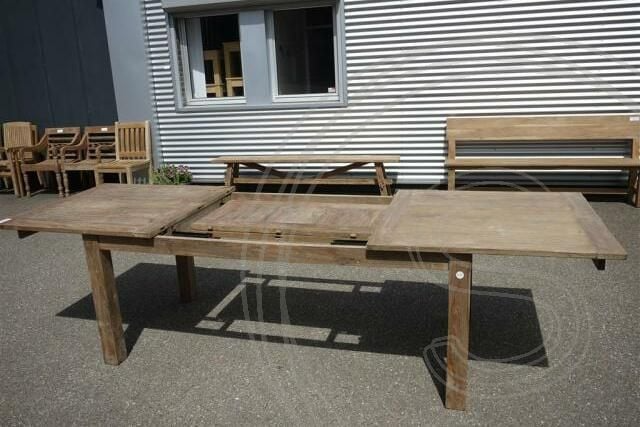 Teak table extendable 200-250-300x100 + 12 chairs
