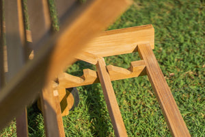 Teak lounger + wheels