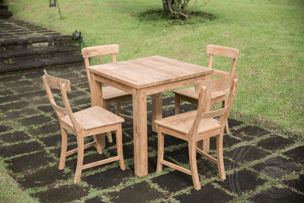 Teak table 80x80 + 4 chairs