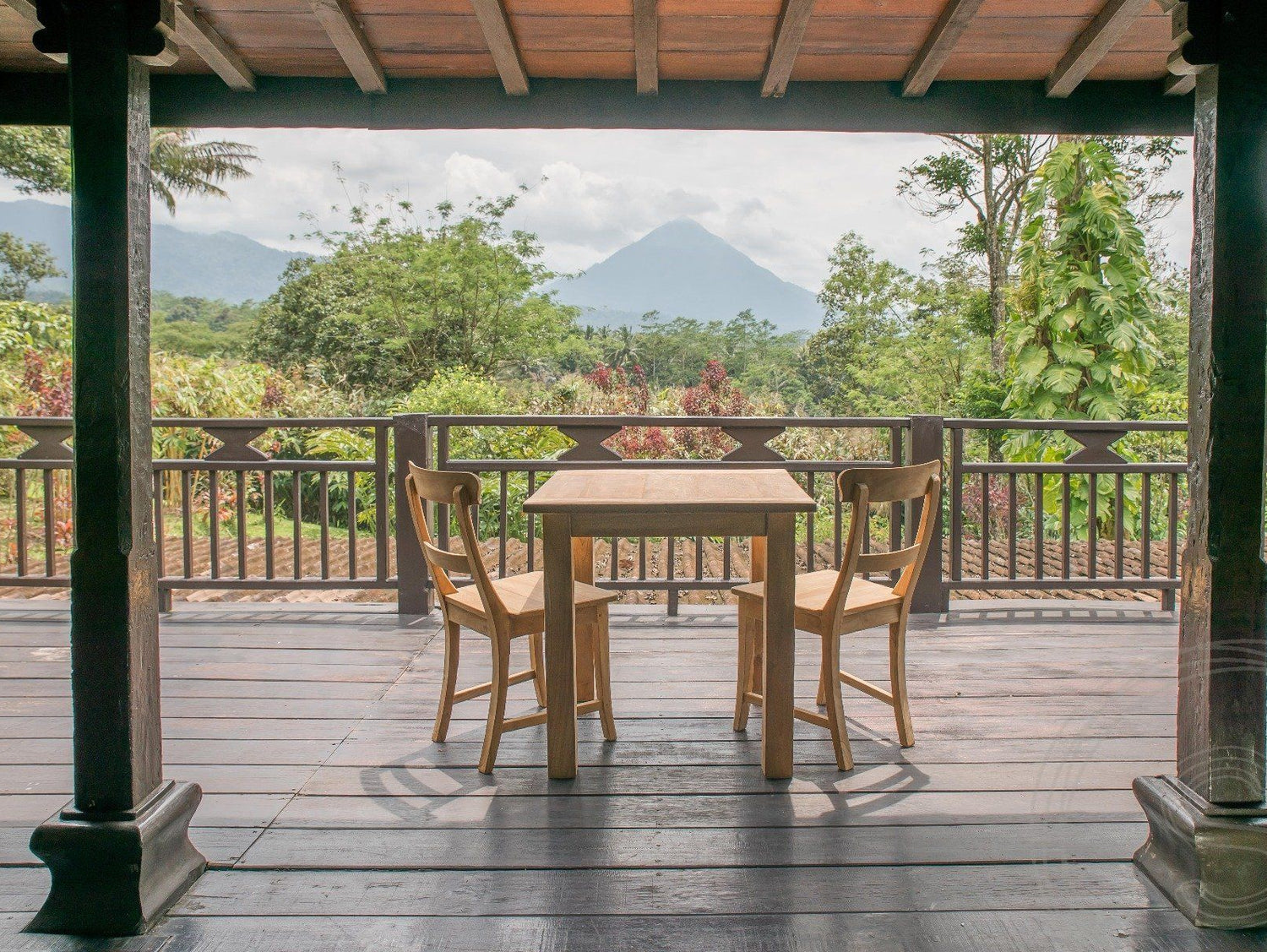 Teak table 80x80 rustic