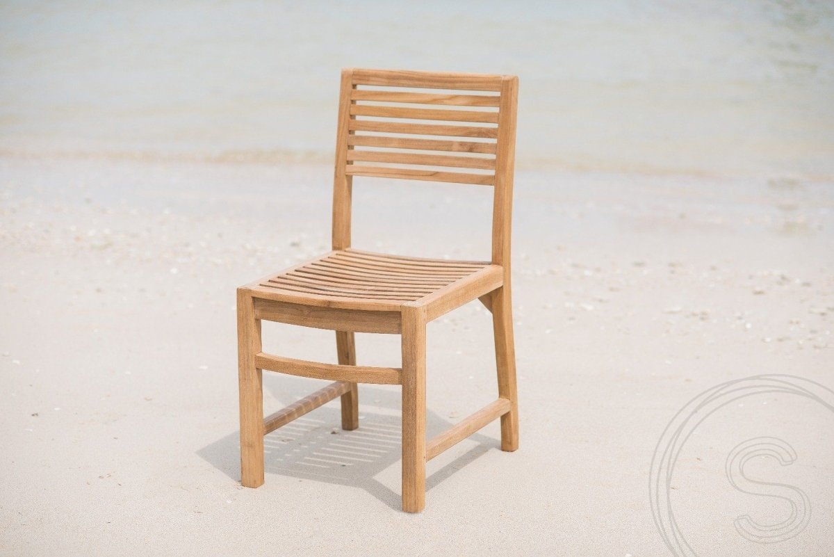 Teak garden table 200x100 + 6 Bali garden chairs