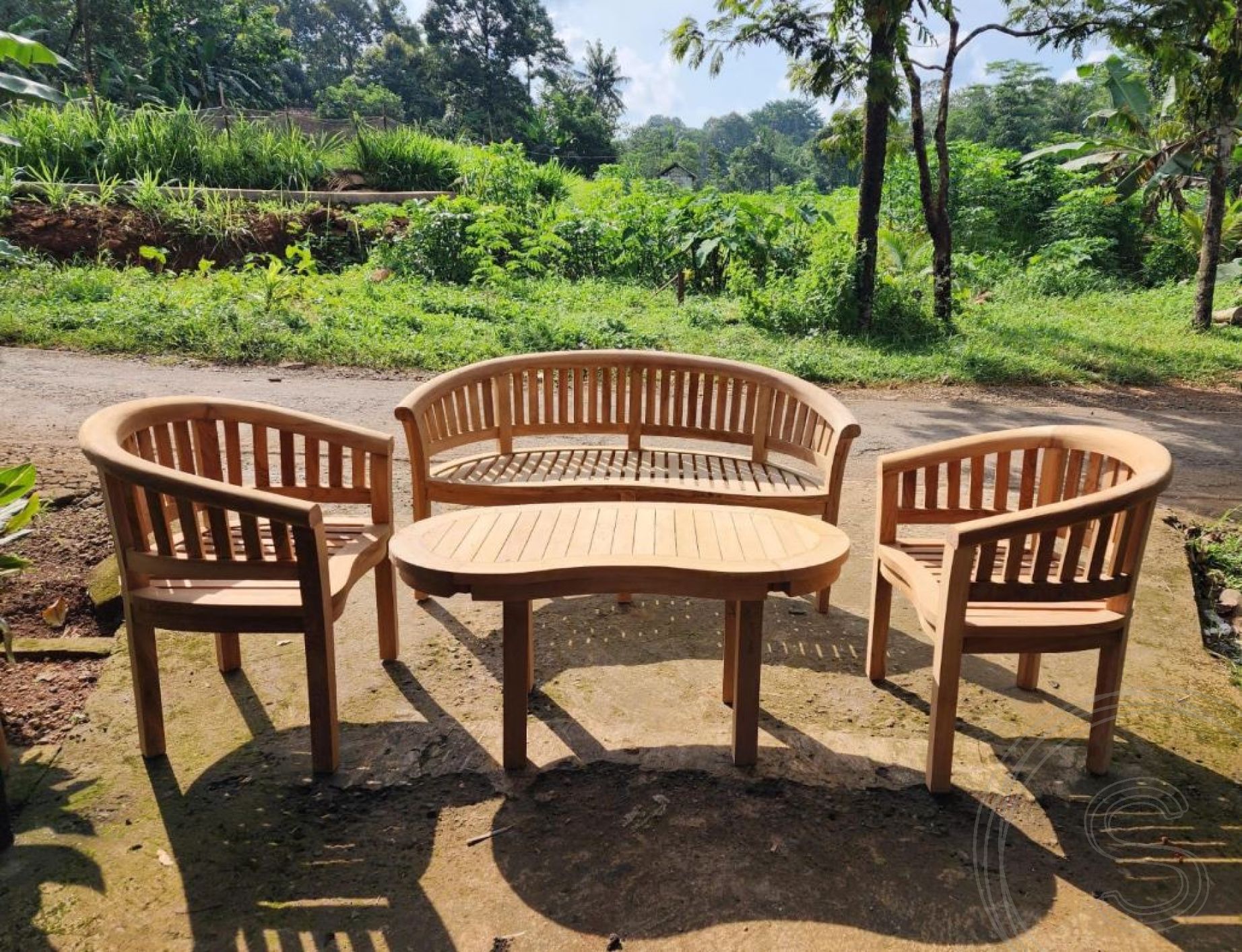 Teak banana bench